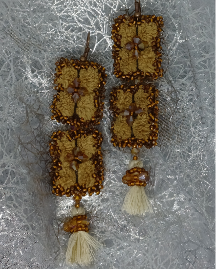 Šité dizajnové náušnice "Egyptský poklad"